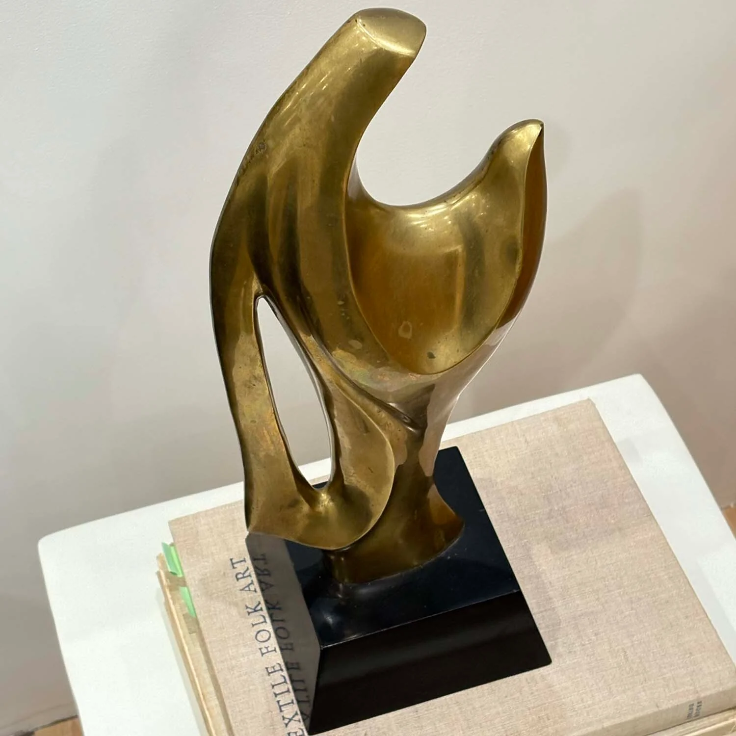 Abstract Modern Brass Sculpture on Wood Base by Alain Chervet - Image 3