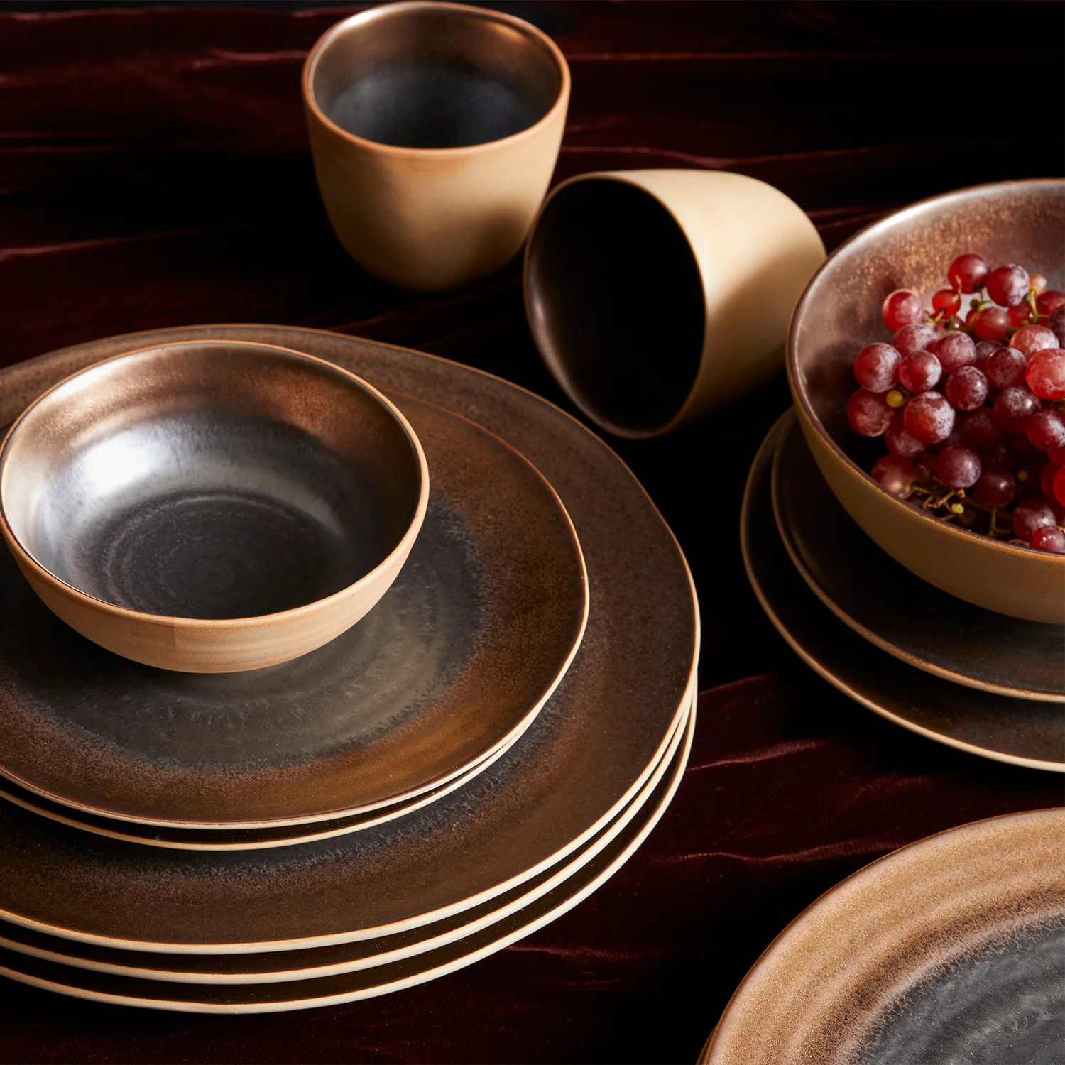 Akita Stoneware Salad Plate, Set of 4 - Image 7