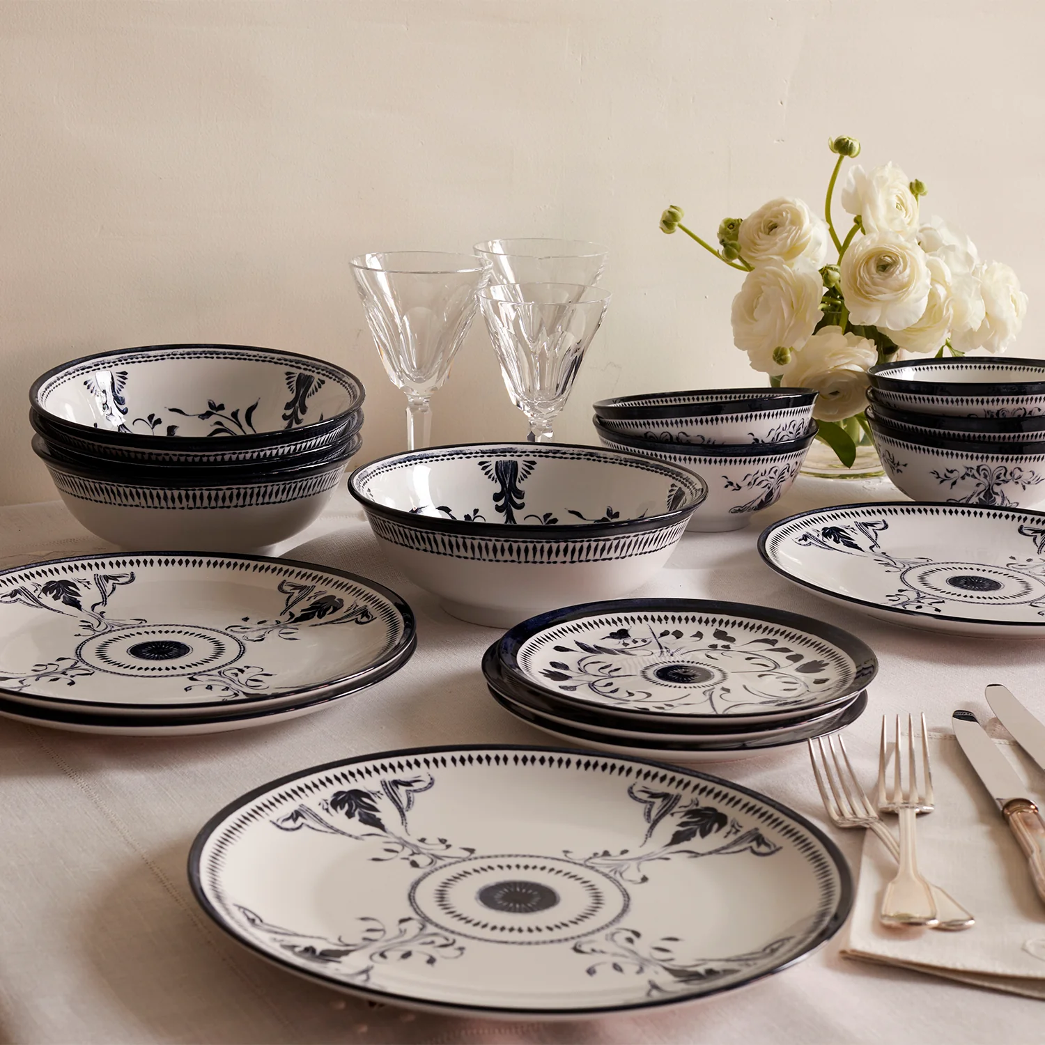 Bruges Porcelain Dinner Plate, Set of 4 - Image 3