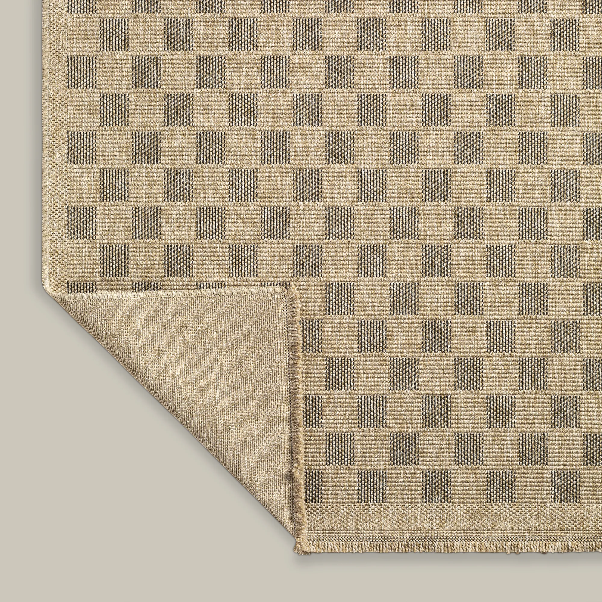 Carreaux Outdoor Rug (Natural / black) - Image 3