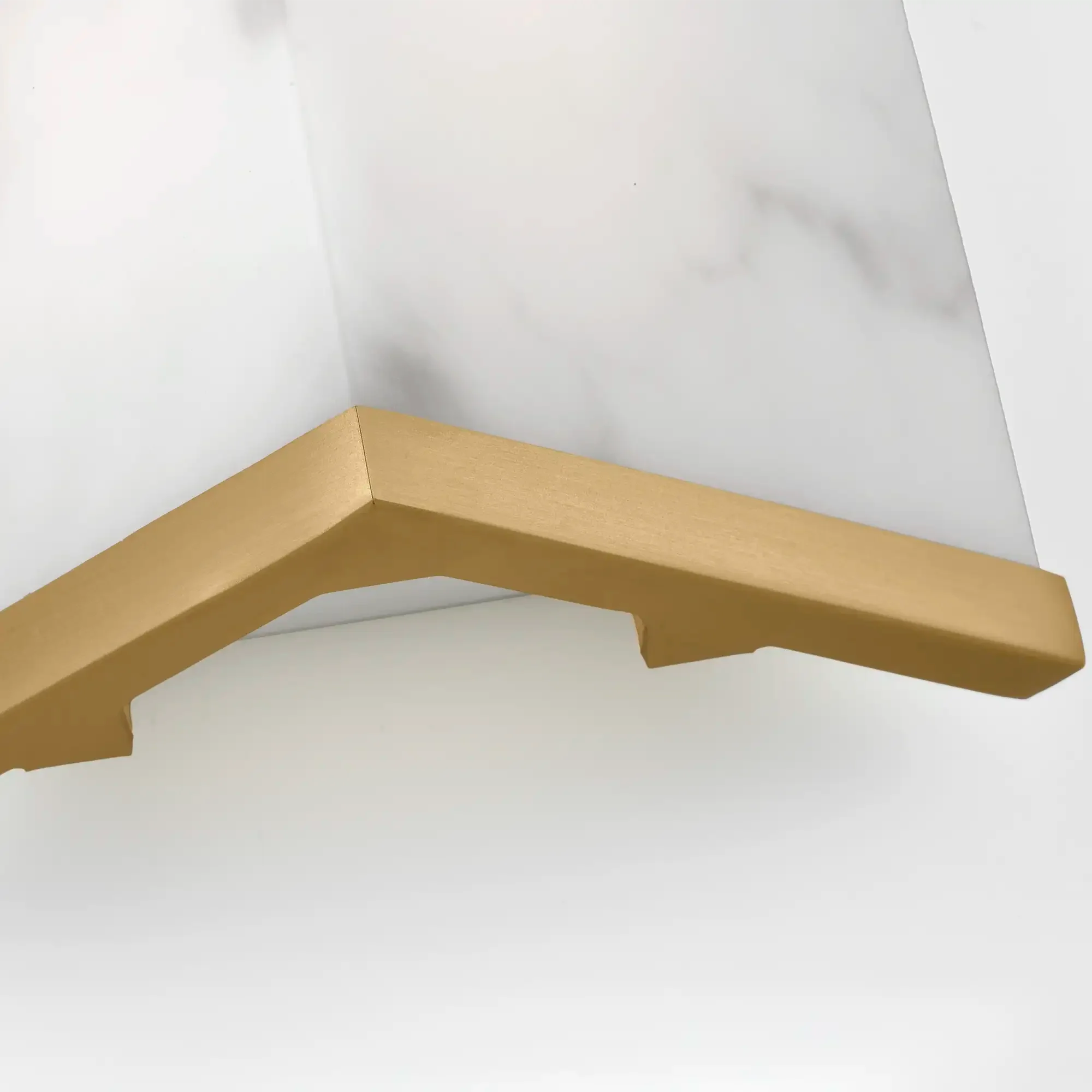 Cleor Large LED Sconce - Image 5