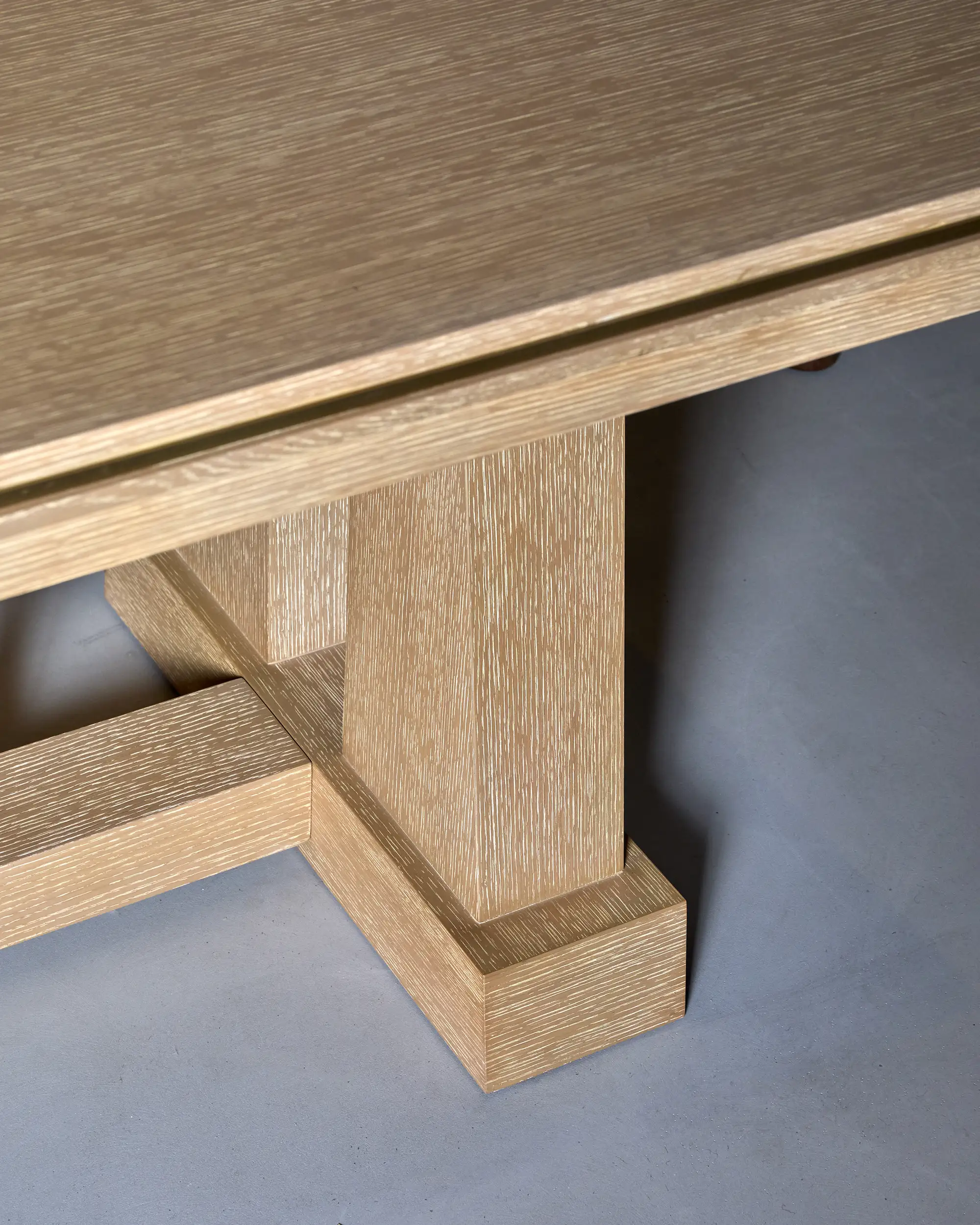 Corvaux Dining Table - Image 4