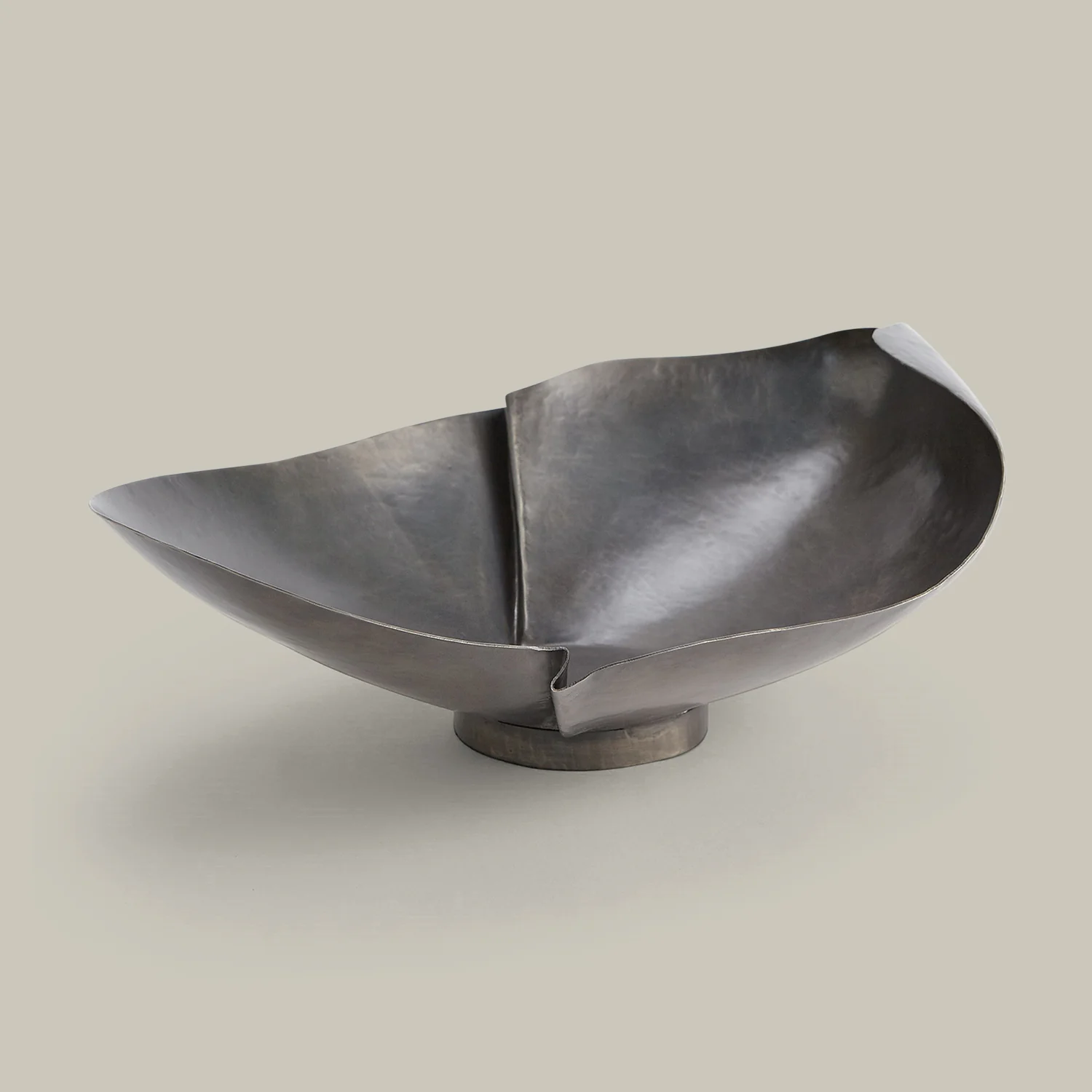 Creased Rolled Bowls - Image 8