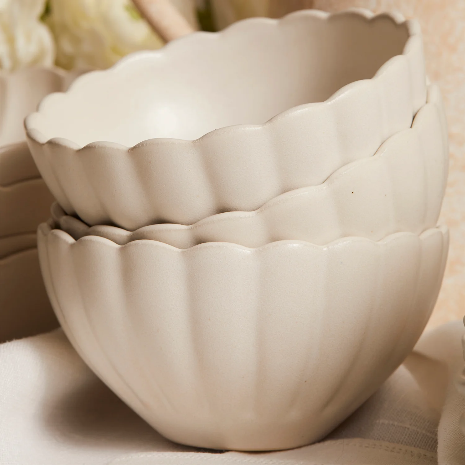 Dhalia Stoneware Bowl, Set of 4 (White) - Image 4