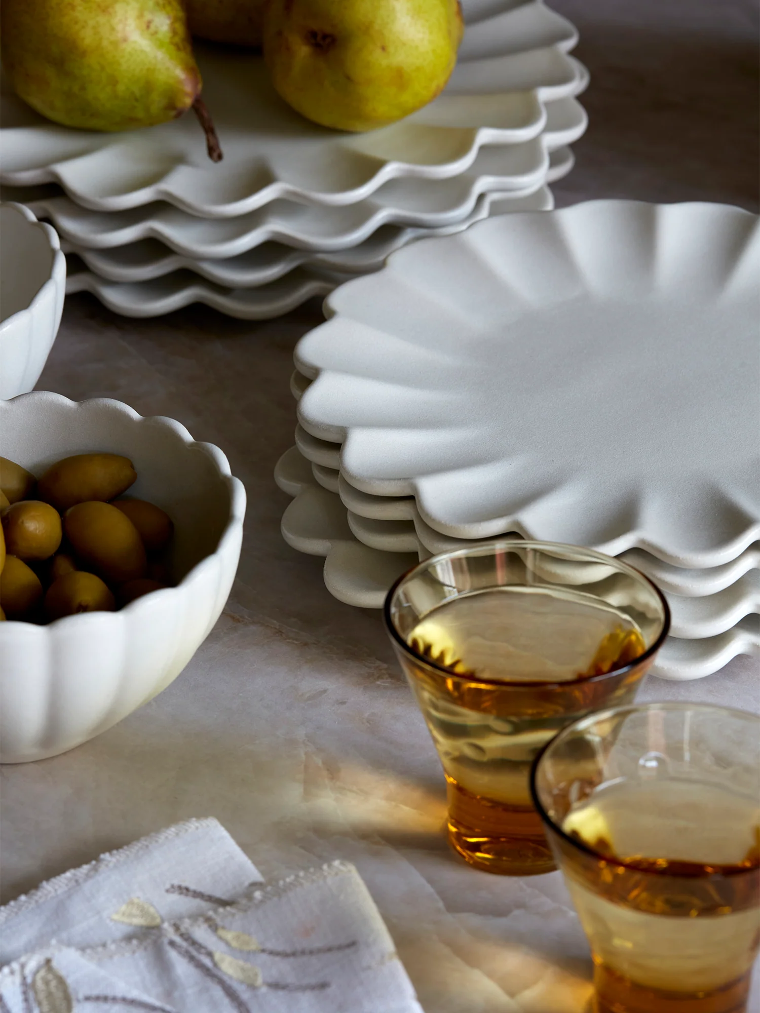 Dhalia Stoneware Bowl, Set of 4 (White) - Image 7