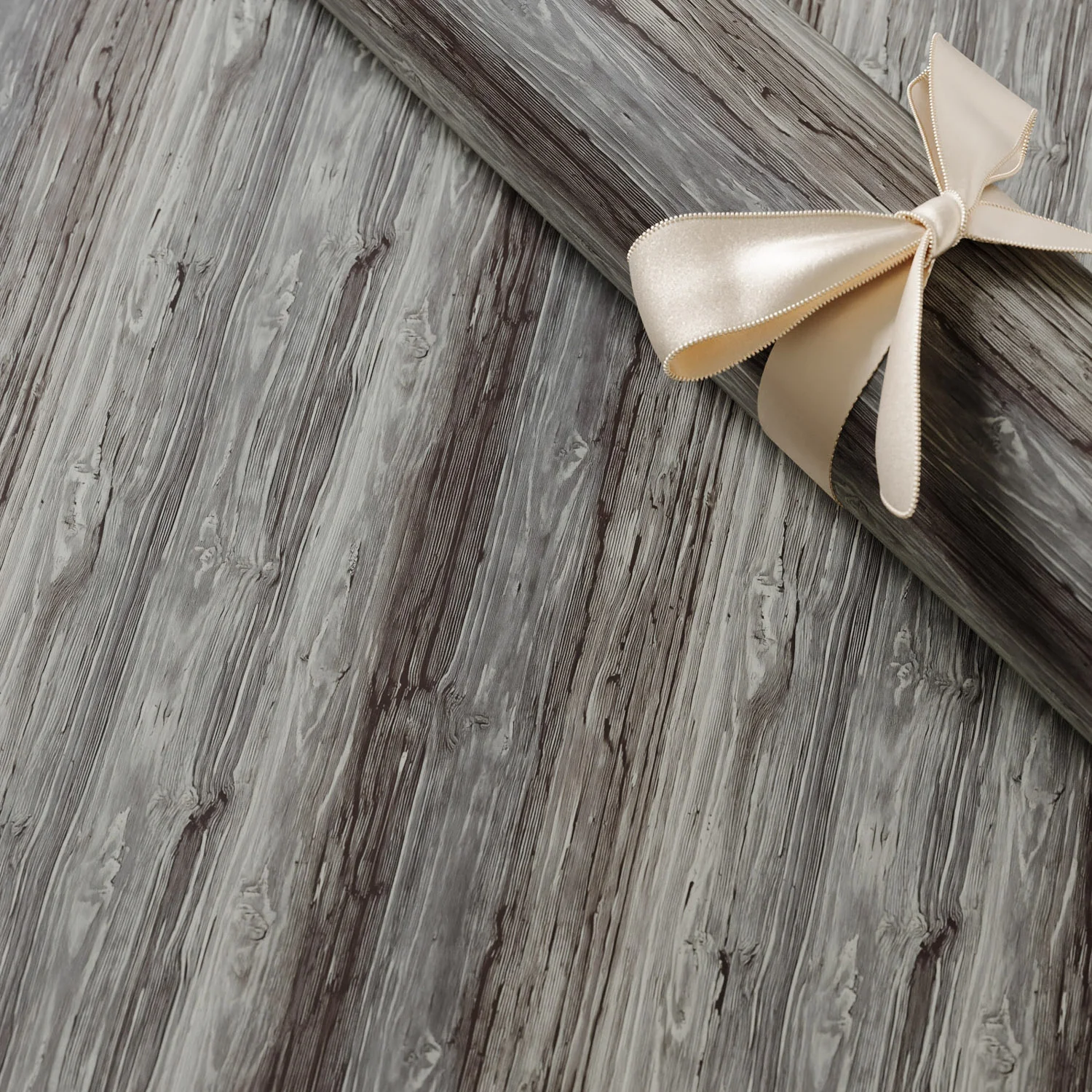 Faux Bois Gift Wrapping Paper - Image 3