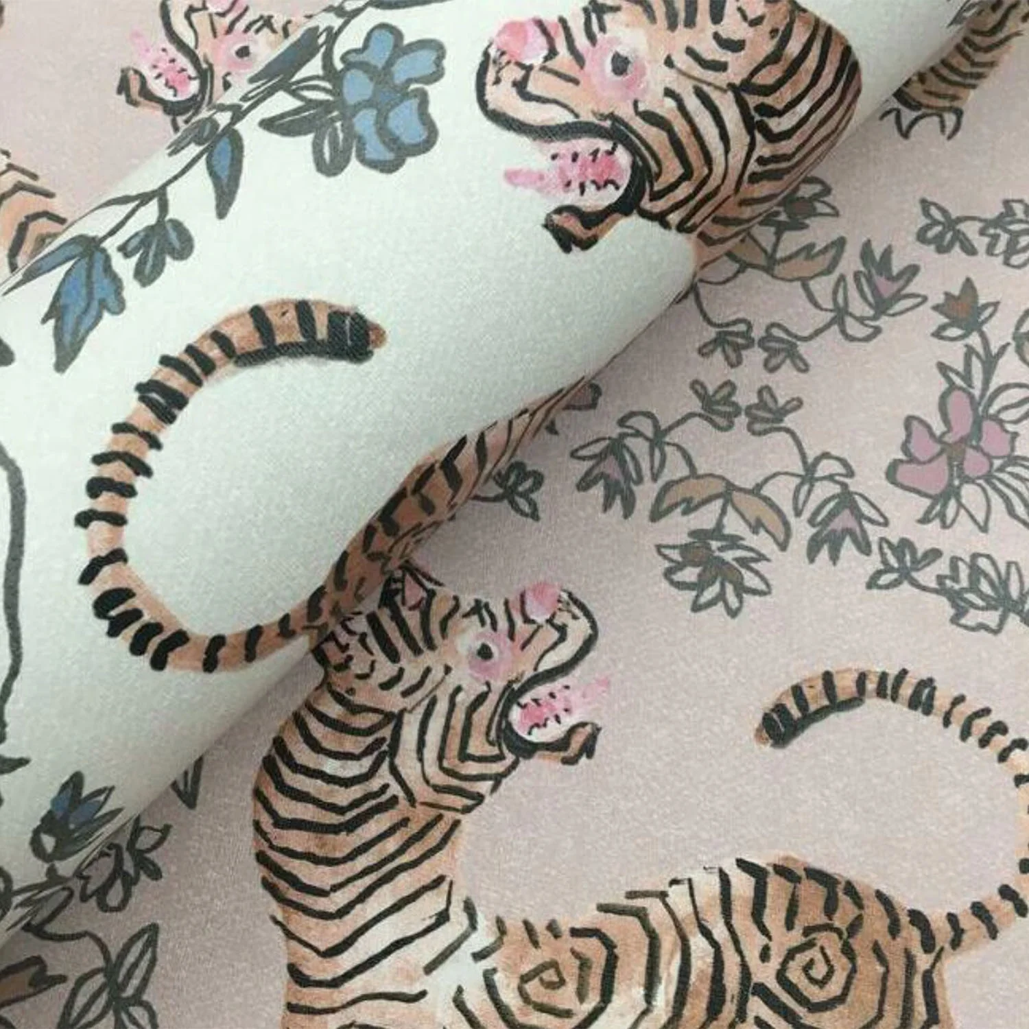 Ferrandi Blush Wallpaper - Image 3