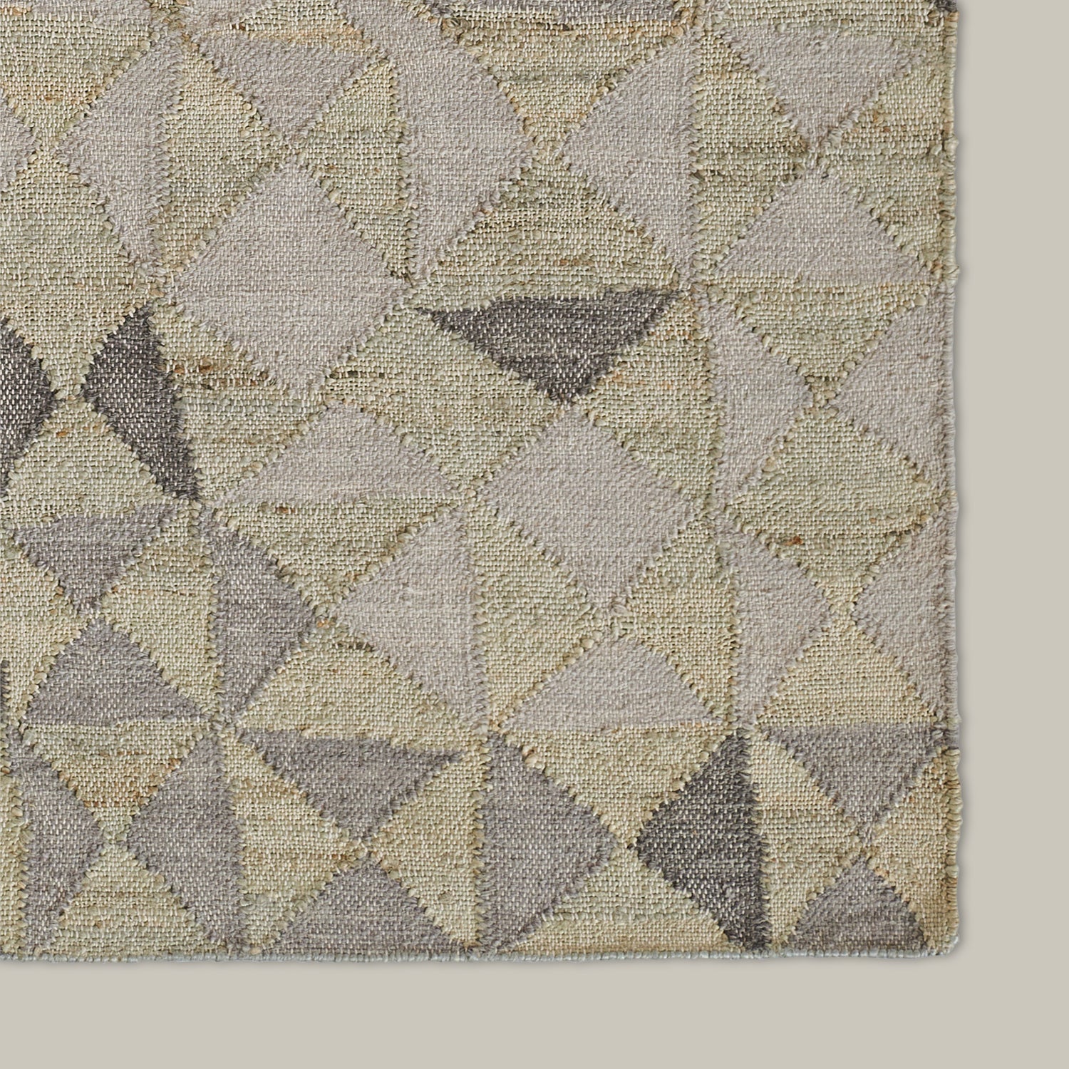 Gurara Chevrette Rug (Light Grey) - Image 4