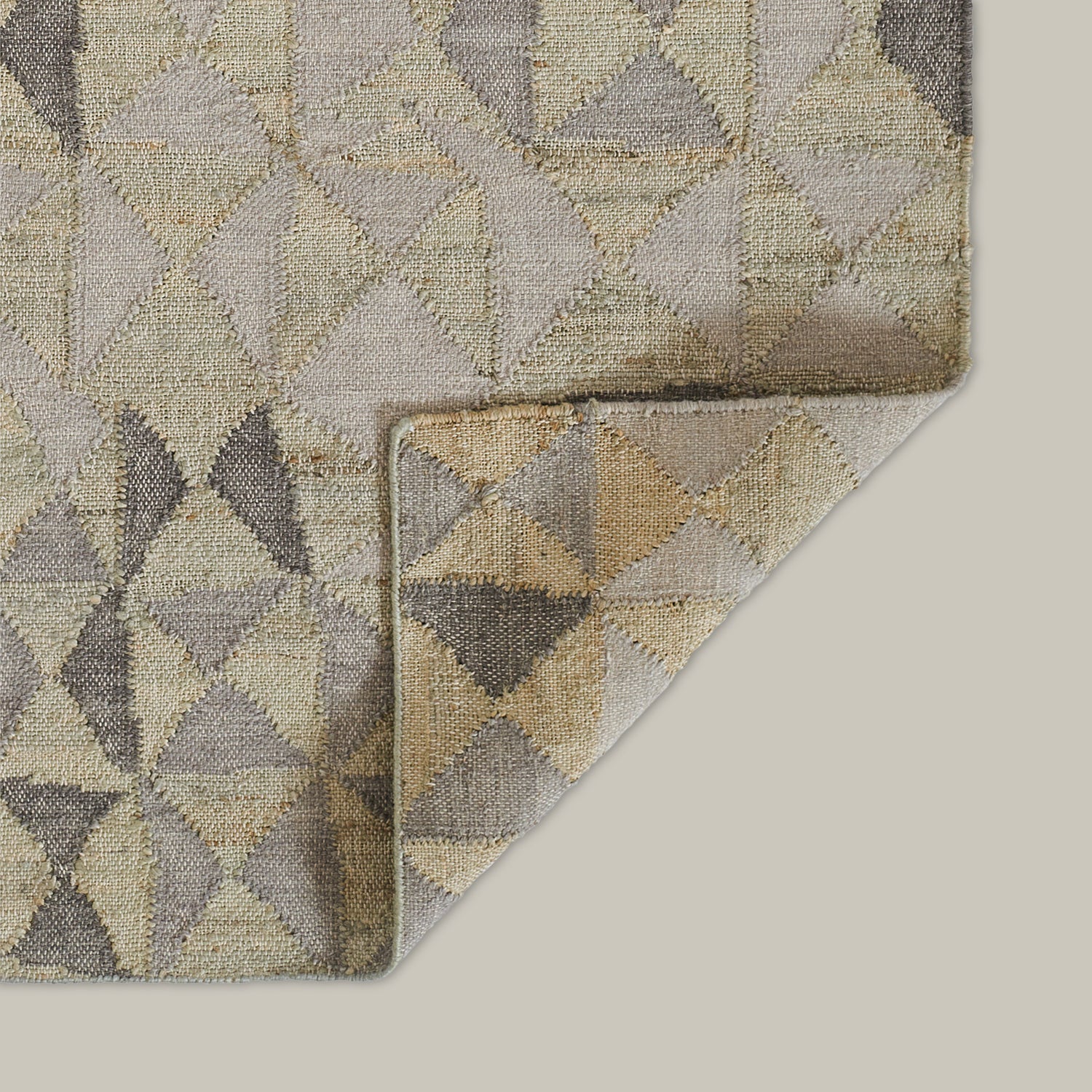 Gurara Chevrette Rug (Light Grey) - Image 5