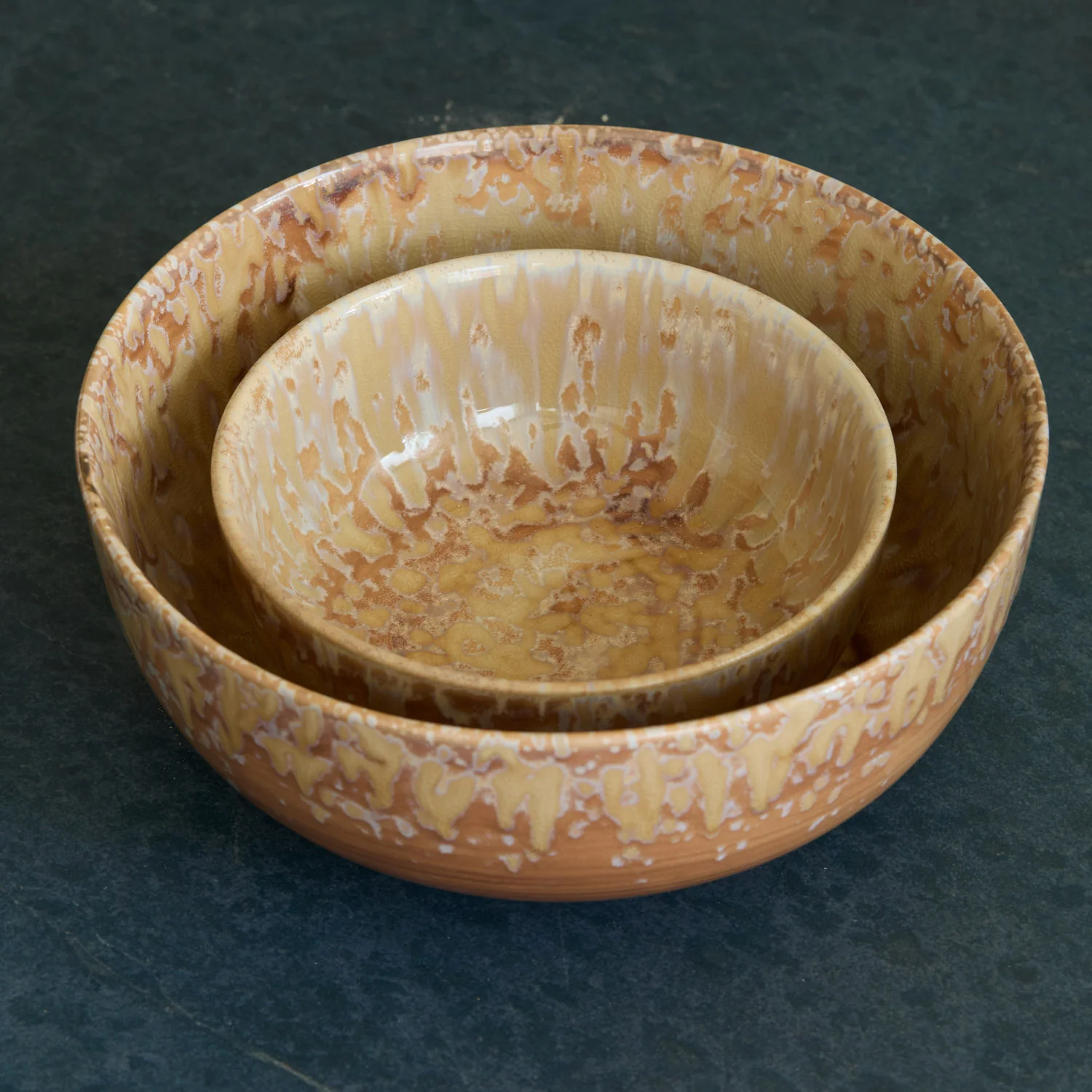 Hanami Stoneware Serving Bowl, Sand, Set of Two - Image 3