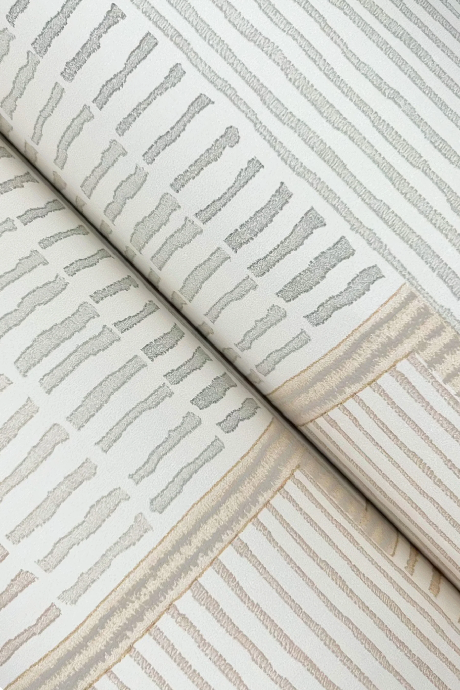 La Broderie Beige Wallpaper - Image 3