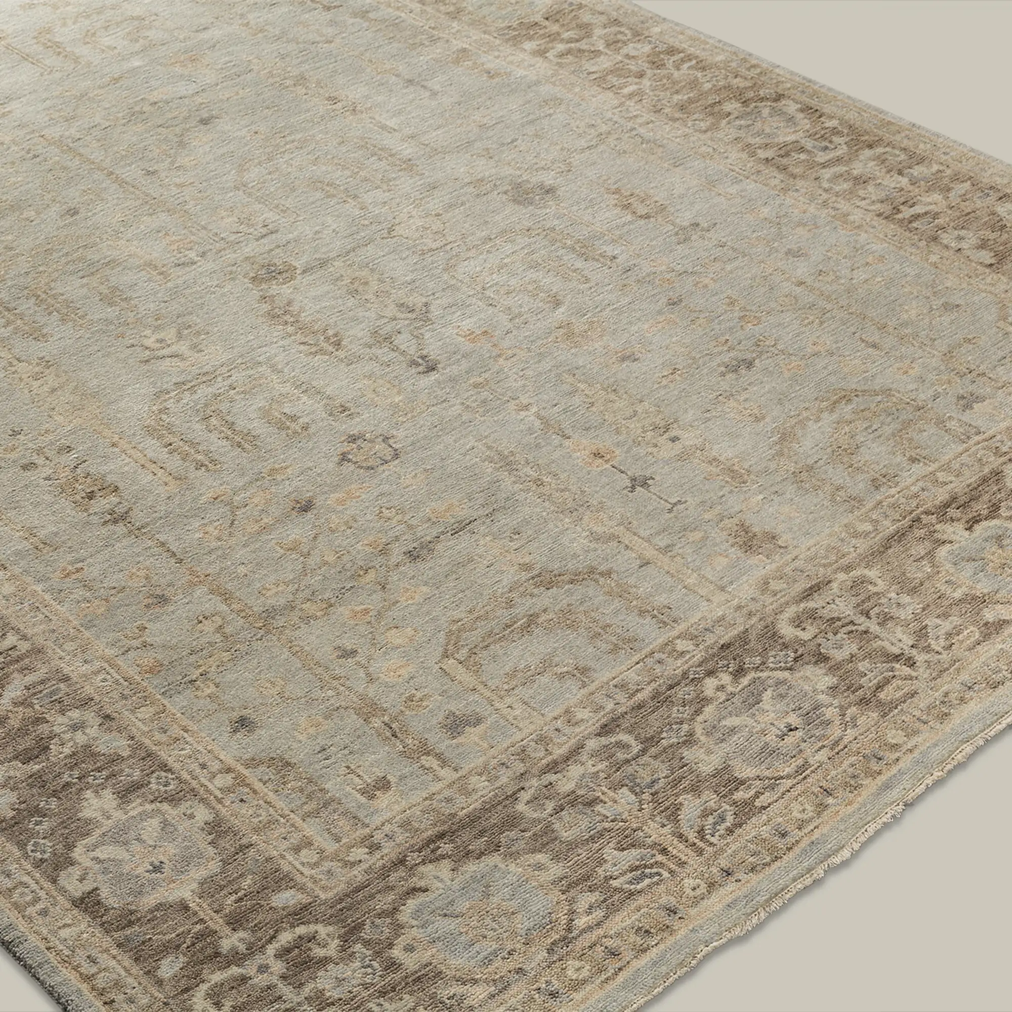 Lafleur Serein Handmade Wool Rug - Image 5