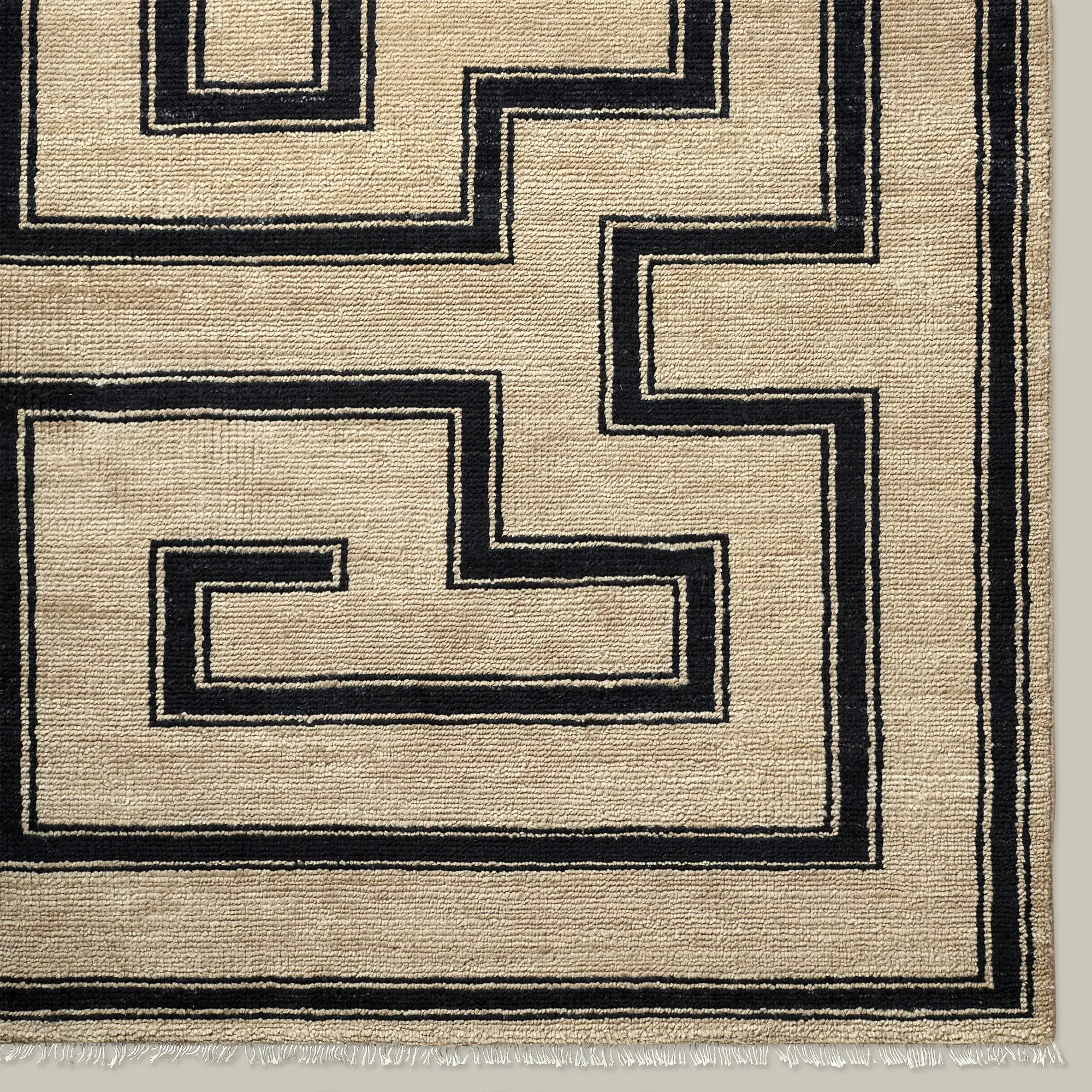 Marquise Noire Handmade Wool Rug - Image 4