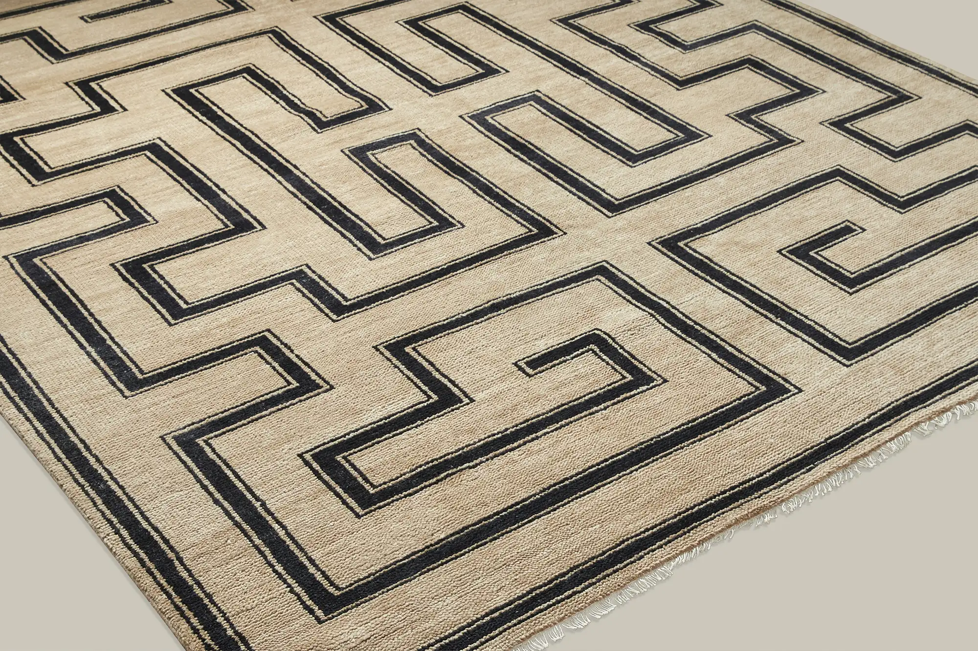 Marquise Noire Handmade Wool Rug - Image 6