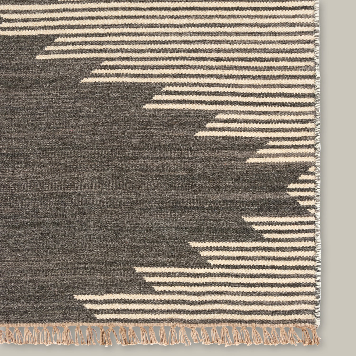 Metlili Missira Rug, Charcoal - Image 4