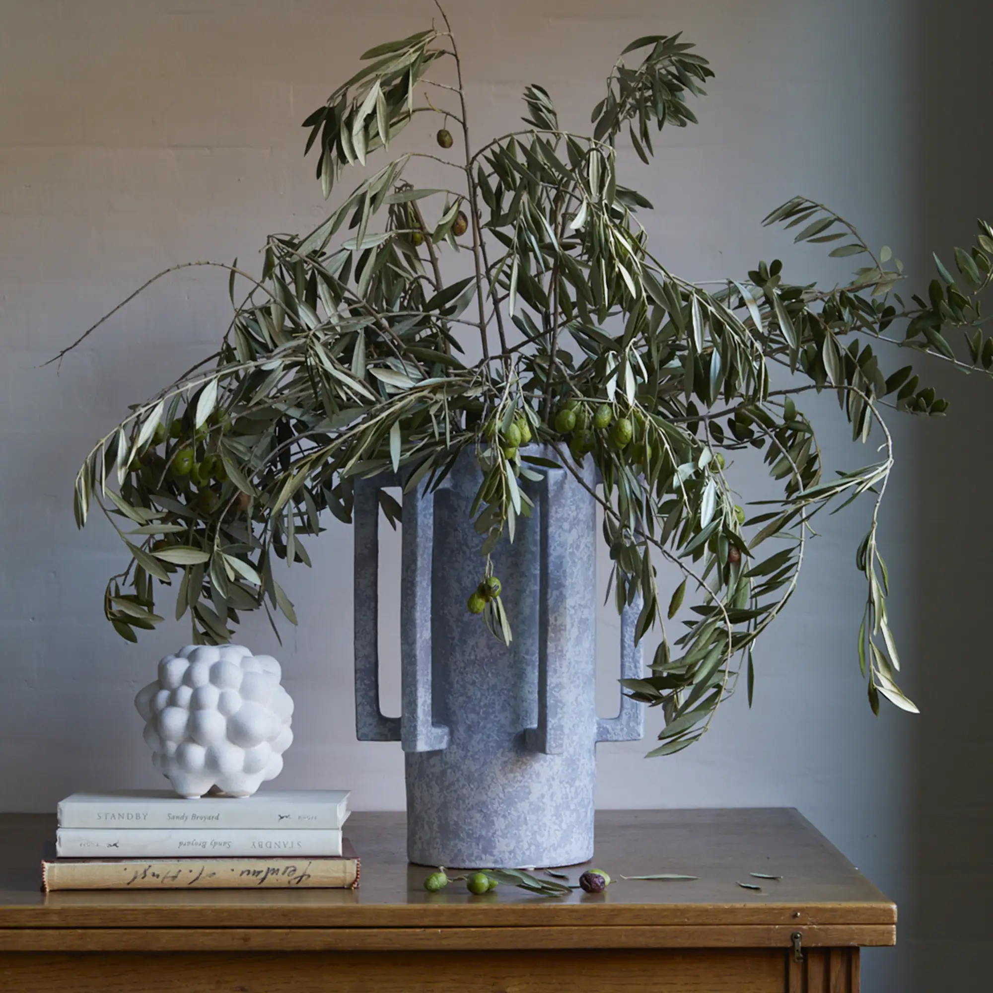 Normandie and Bretagne Vase Collection - (Light Grey) - Image 3