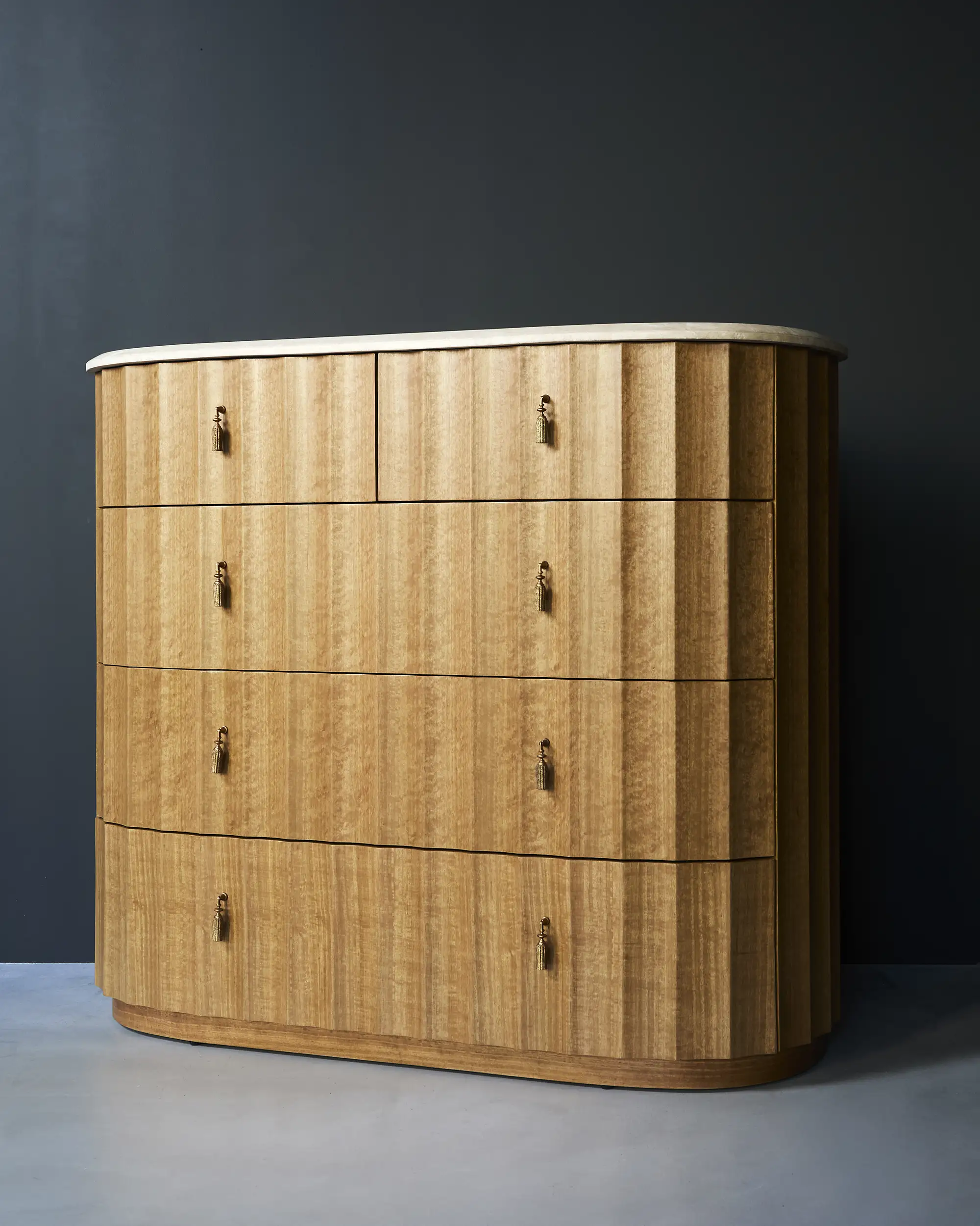 Ondara Fluted 5-Drawer Dresser - Image 3