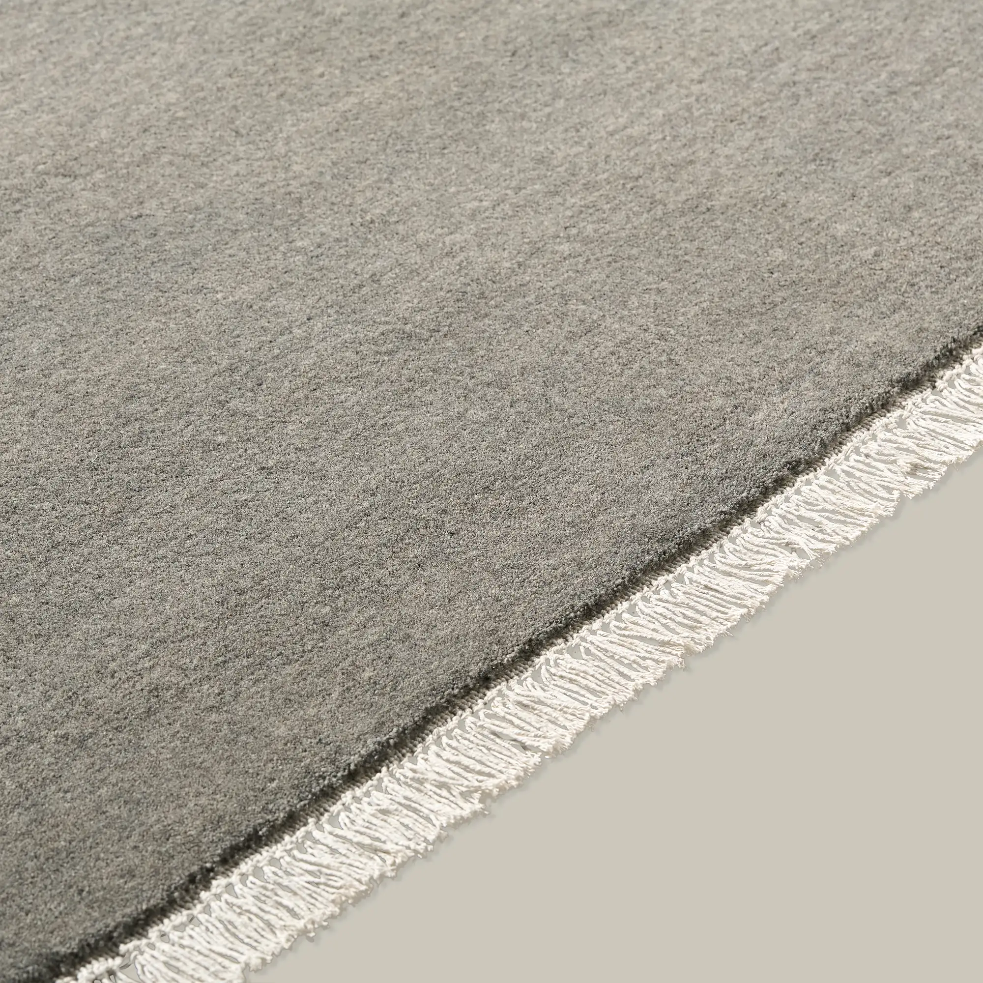 Plume Handmade Wool Rug (Grey) - Image 4