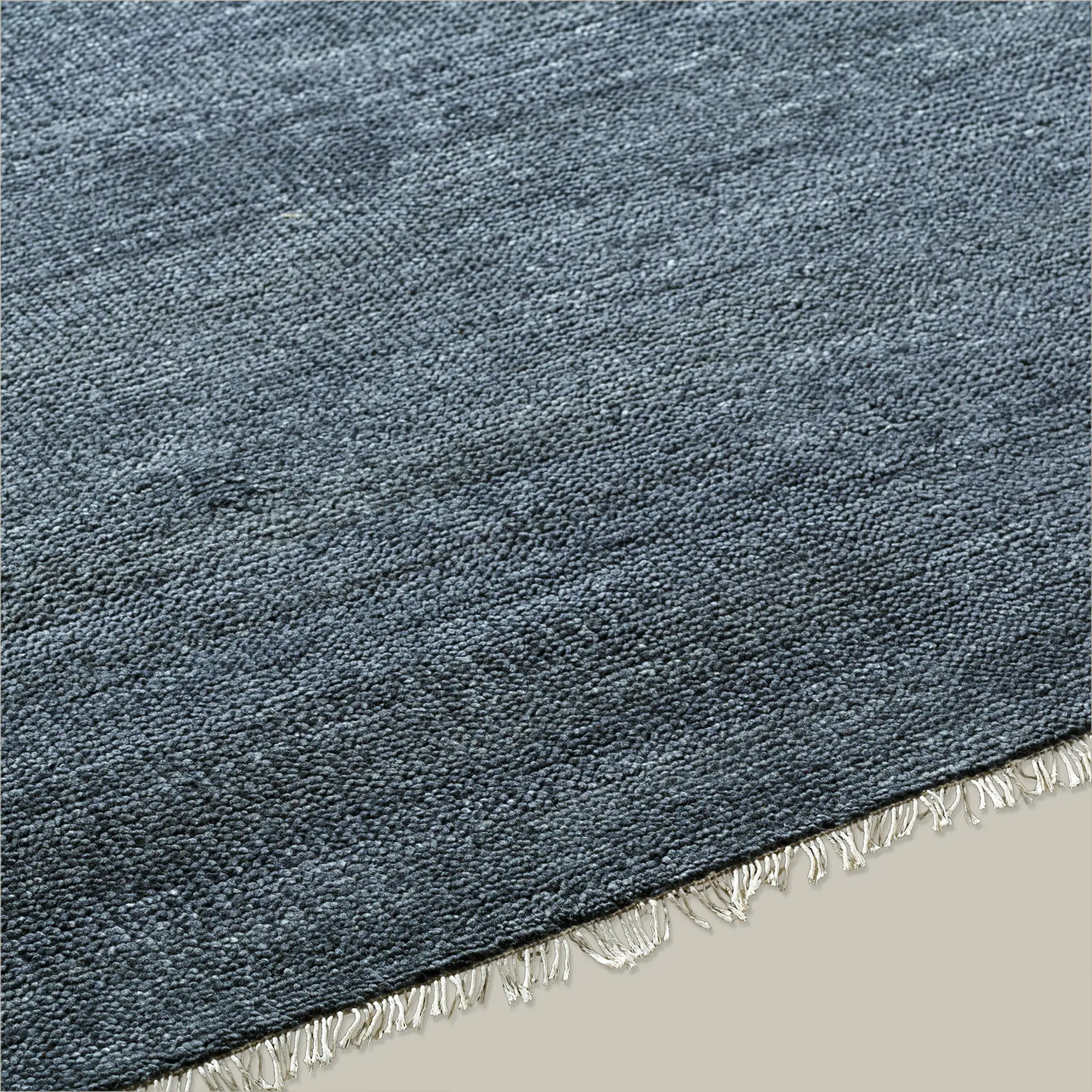 Rochefort Handmade Wool Rug (Indigo) - Image 4