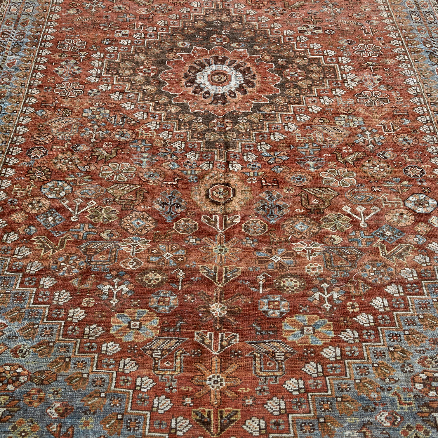 Vintage 1950's Southcentral Persia Shiraz rug - 7' x 11' - Image 4
