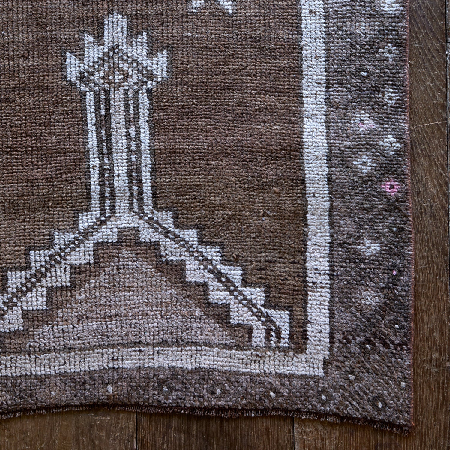 Vintage 1960's Anatolian rug - 3'9" X 6'9" - Image 3