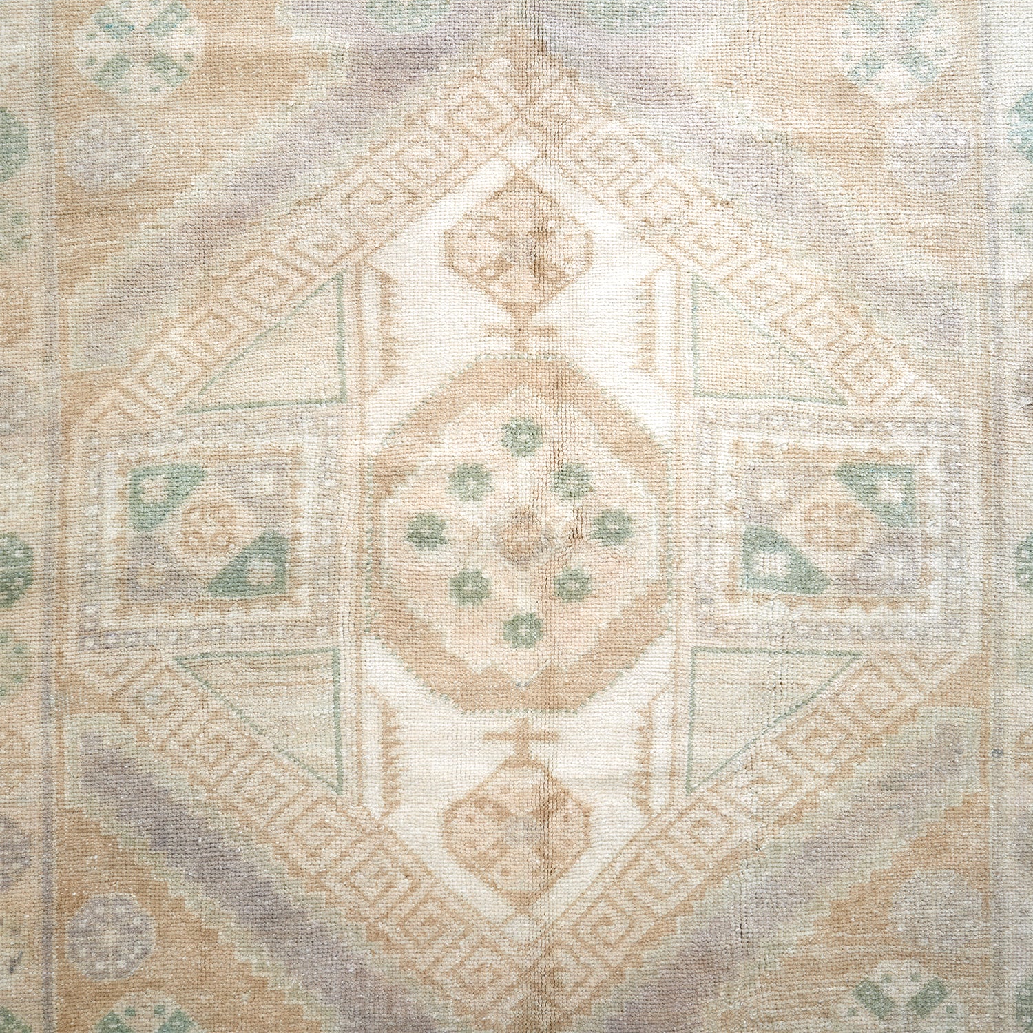 Vintage 1960's Anatolian rug - 4'9" X 8'1" - Image 3