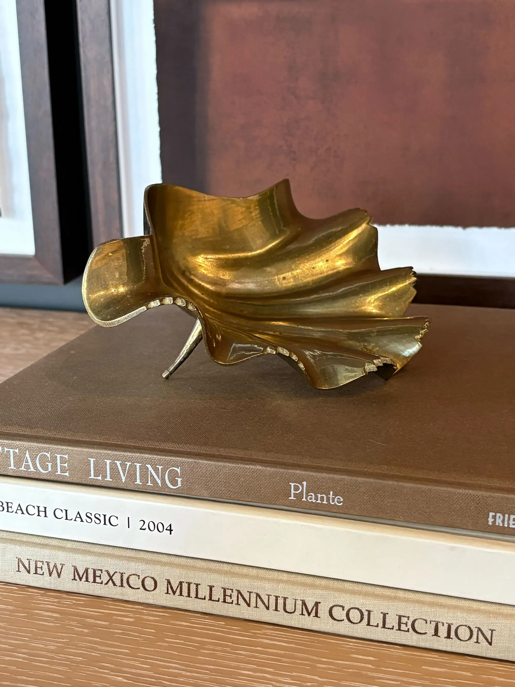 Vintage Hollywood Regency style brass shell dish - Image 3